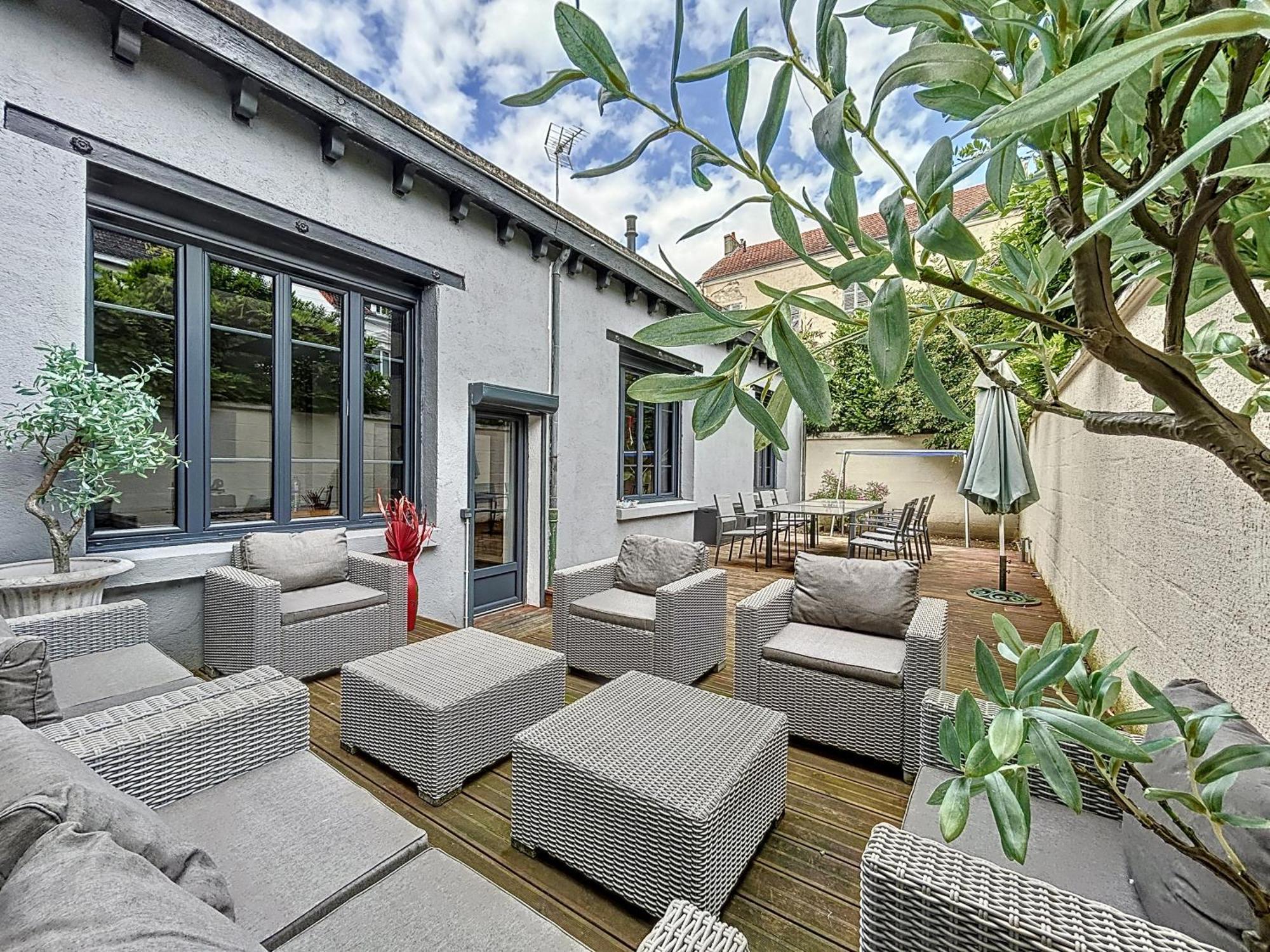 Loft Terrasse Avec Spa Proche Centre Historique Montluçon Extérieur photo